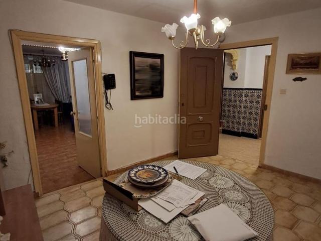 Casa en venta en Linares, Centro ciudad. Casa en venta en Linares, 8 dormitorios. Casas.