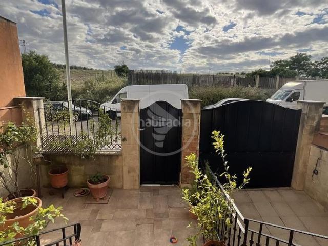 Casa en venta en Linares, La Paz Las Américas. VENTA CASA EN AVENIDA VALENZUELA. Casas.