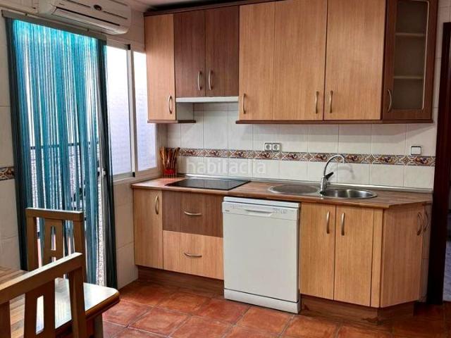 Casa en venta en Linares, Linarejos. PRECIOSA CASA COMPLETAMENTE AMUEBLADA. Casas.