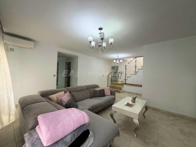 Casa en venta en Línea de la Concepción La, San Pedro Gabriel Miró María Guerrero. GRAN CASA PRIVADA Y REFORMADA EN C. VIRGEN DE LORETO. Casas Línea de la Concepción.