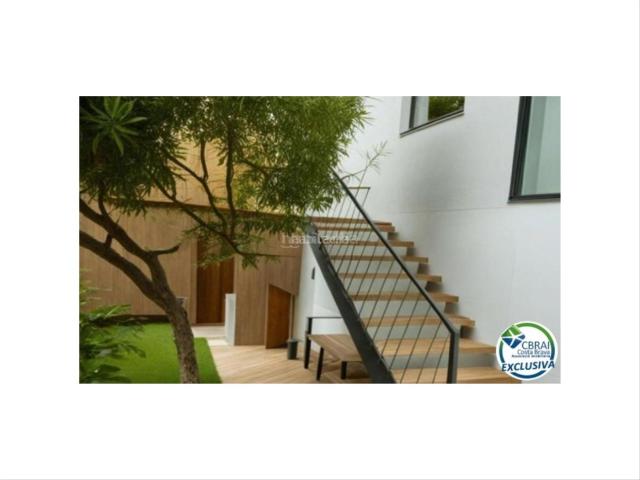 Casa en venta en Llançà, El Colomer La Bateria La Coma Costa Brava. Bonita casa con mucho potencial en zona residencial de la Vila de Llançà. Casas.