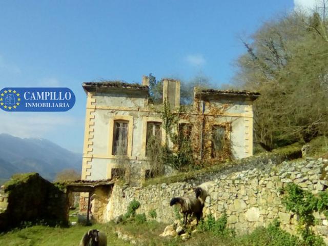 Casa en venta en Llanes, Tresgandas