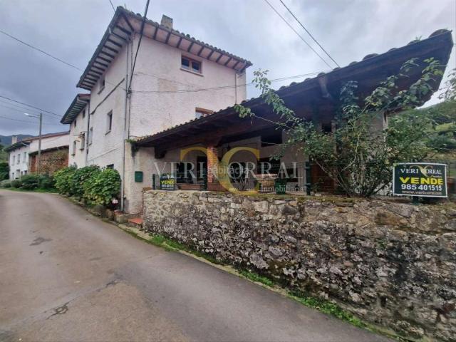 Casa en venta en Llanes, Vibaña Ardisana Caldueño. Casa con porche en el concejo de Llanes. Casas.