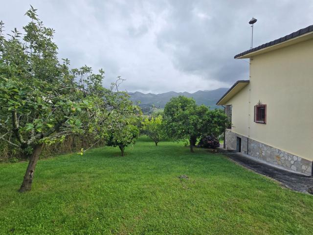 Casa en venta en Llanes, Vidiago Pendueles Tresgrandras. Chalet independiente con gran jardín y espectaculares vistas. Casas.