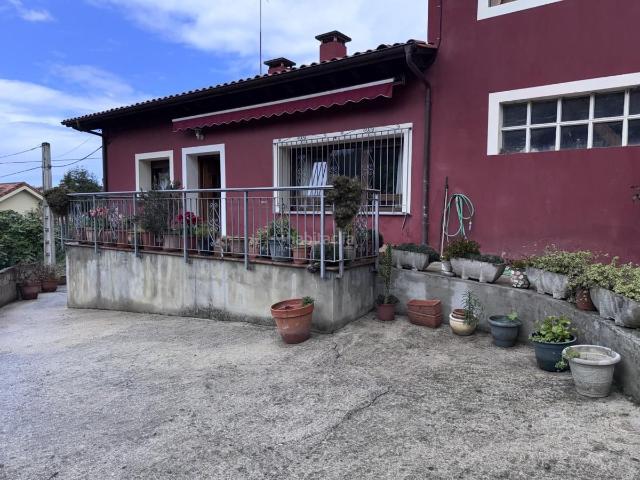 Casa en venta en Llanes, Celorio Poó Parres. CHALET EN CELORIO. Casas.