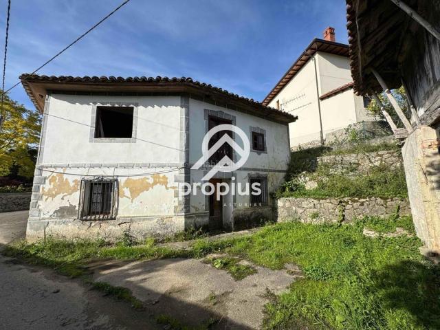 Casa en venta en Llanes, Posada Barro. CASA Y HORREO CON GARAJE EN LLEDIAS. Casas.
