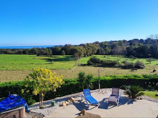 Casa en venta en Llanes, Pría Nueva Hontoria Naves. Casas.