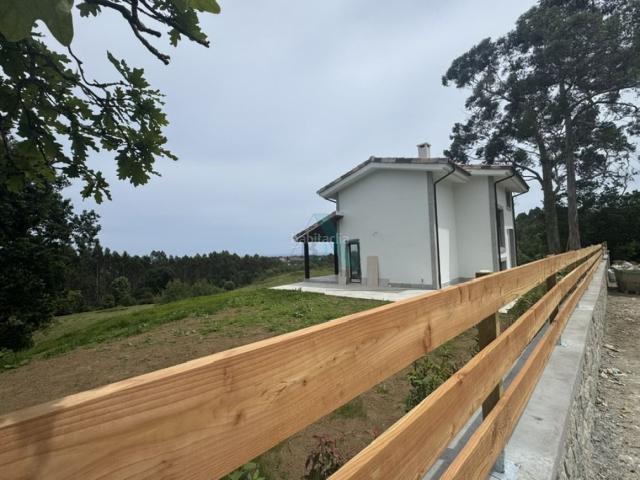 Casa en venta en Llanes, Pría Nueva Hontoria Naves. Chalet con espectaculares vistas al mar y la montaña. Casas.