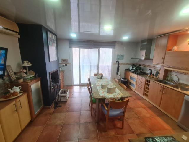 Casa en venta en Llagosta La. CASA EN LA LLAGOSTA PLENO CENTRO. Casas Llagosta.