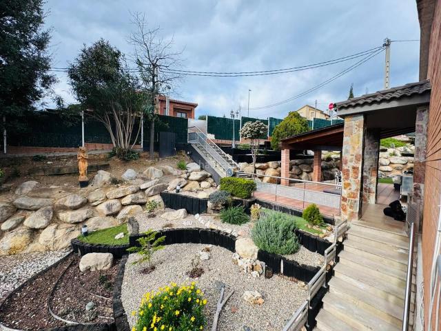 Casa en venta en Lliçà d´Amunt. MAGNÍFICA CASA A 4 VIENTOS EN VENTA EN LLIÇÀ DAMUNT. Casas Lliçà.