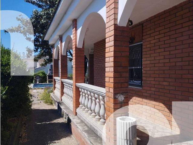 Casa en venta en Lliçà de Vall, de 340 m² 7 habitaciones por 420.000