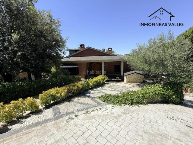 Casa en venta en Lliçà de Vall. ESPECTACULAR CASA DE 329 M2 CON PISCINA EN LLIÇA DE VALL CAN VILARDEBO. Casas Lliçà de.