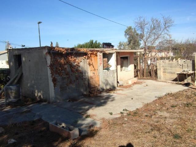 Casa en venta en Llíria, Urbanizaciones. Casas.