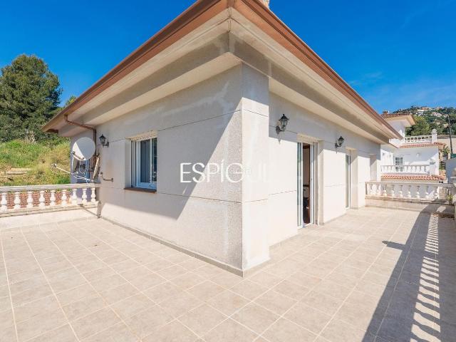 Casa en venta en Lloret de Mar, Canyelles Costa Brava. Casa con licencia turística en Cala Canyelles. Casas Lloret de.