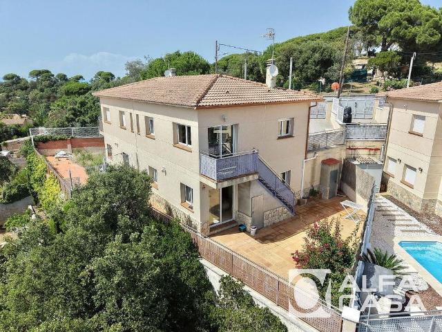 Casa en venta en Lloret de Mar, de 89 m² 4 habitaciones por 225.000