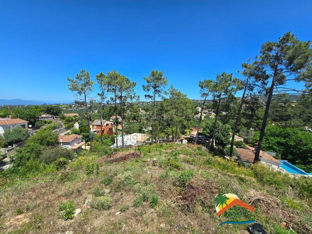Casa en venta en Lloret de Mar, Lloret Blau La Creu de Lloret Costa Brava. R02639 CASA TOTALMENTE REFORMADA CON GRAN TERRENO Y VISTAS DESPEJADAS EN LLORET BLAU, LLORET DE MAR. Casas Lloret de.