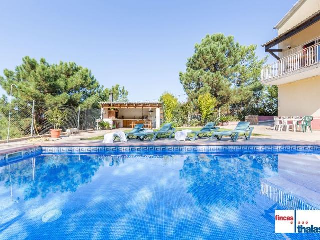 Casa en venta en Lloret de Mar, Lloret Residencial Montlloret Costa Brava. CASA CON PISCINA Y LICENCIA TURÍSTICA. Casas Lloret de.
