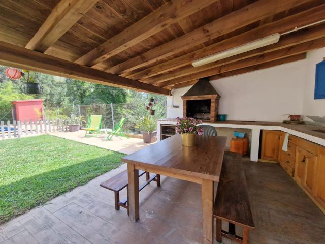 Casa en venta en Lloret de Mar, Lloret Residencial Montlloret Costa Brava. Villa con licencia turística, piscina privada y alta rentabilidad en Lloret Residencial. Casas Lloret de.