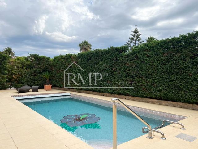 Casa en venta en Lloret de Mar, Montgoda Costa Brava. Exclusiva casa independiente en Lloret de Mar con vistas al mar. Casas Lloret de.