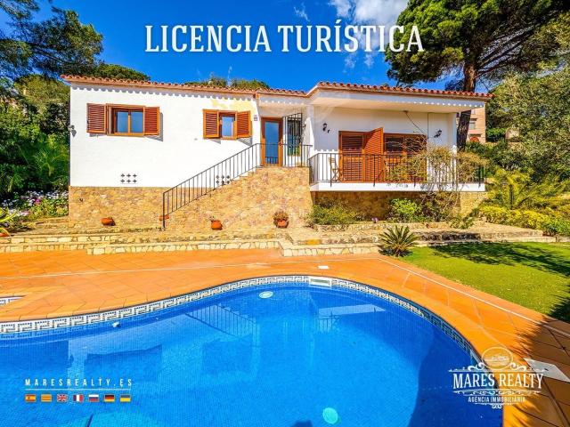 Casa en venta en Lloret de Mar, Serra Brava Costa Brava. Casa con vista al mar. Casas Lloret de.