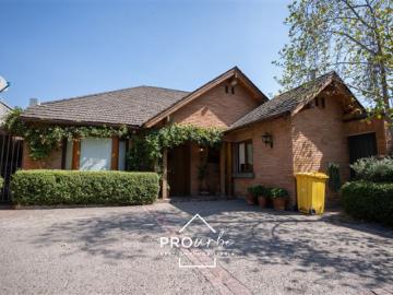 Casa en Venta en Lo Barnechea