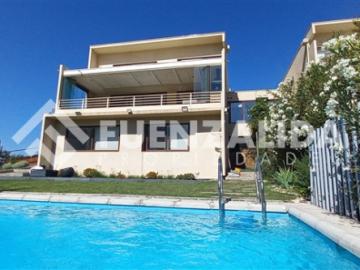 Casa en Venta en Lo Barnechea