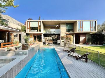 Casa en Venta en Lo Barnechea