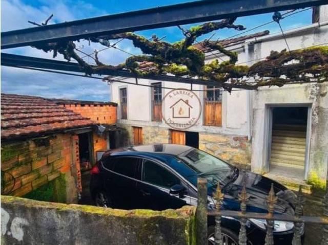 Casa en Venta en Lobeira