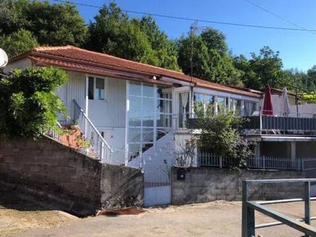 Casa en Venta en Lobeira