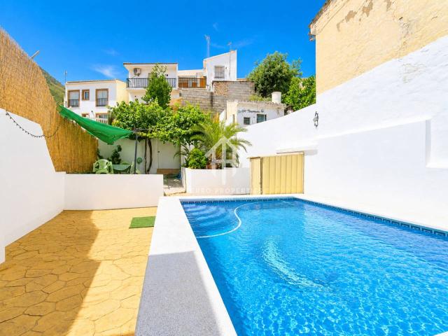 Casa en Venta en Loja, Ideal para Familias