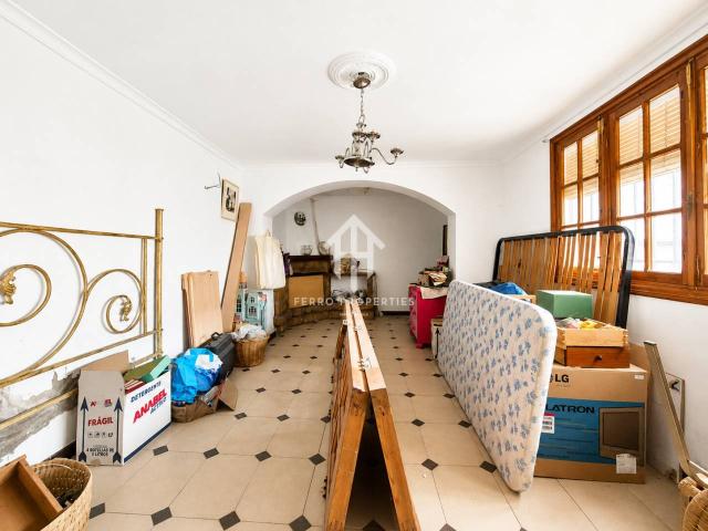 Casa en venta en Loja, ideal para reformar