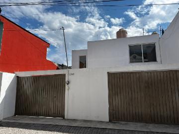 Casa en venta en loma linda