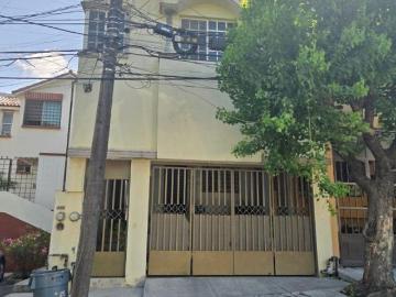 Casa en VENTA en LOMAS MEDEROS en Zona Sur de Monterrey Nuevo León