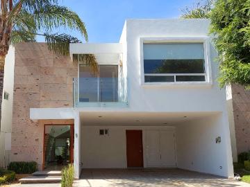 Casa en venta en Lomas de Angelópolis II, San Andrés Cholula, Puebla