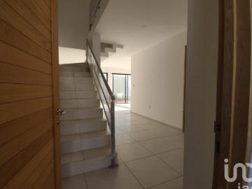 Casa en Venta en Lomas de Angelópolis III Ba