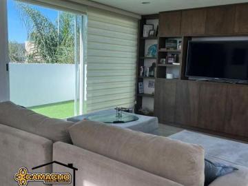 CASA EN VENTA EN LOMAS DE ANGELOPOLIS