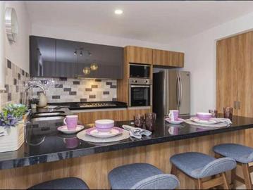 CASA EN VENTA EN LOMAS DE ANGELOPOLIS