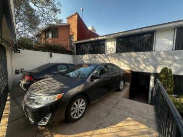 CASA EN VENTA EN LOMAS DE BELLAVISTA, TLALNEPANTLA, EDO. DE MÉXICO
