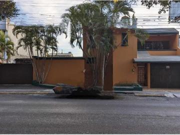 Casa en venta en Lomas de Circunvalacion, Colima, Colima