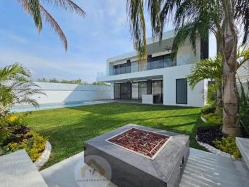 CASA EN VENTA EN LOMAS DE COCOYOC
