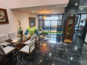 CASA en VENTA en LOMAS de las AMÉRICAS SUR con ALBERCA