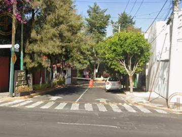 Casa en Venta en Lomas de las ?guilas