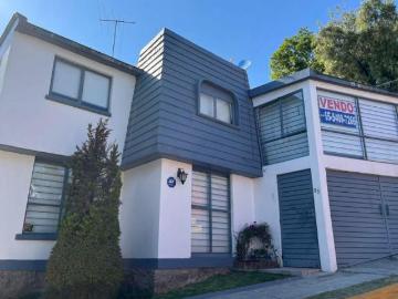 CASA EN VENTA EN LOMAS DE SAN MATEO