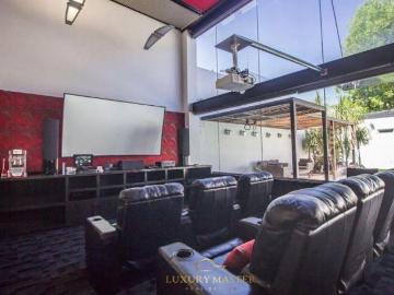 Casa en Venta en Colinas de San Javier con Alberca