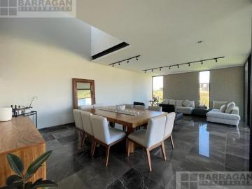 Casa en venta en Lomas del Campanario Norte Condominio San Felipe