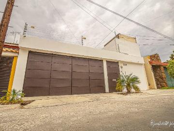 Casa en VENTA en LOMAS