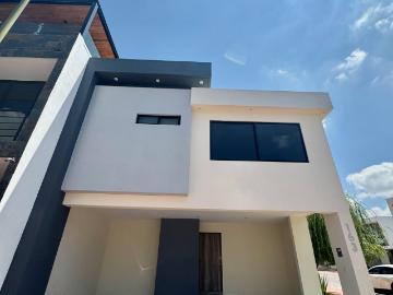 CASA EN VENTA EN LOMBARDÍA IRAPUATO