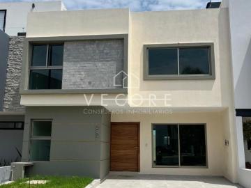 CASA EN VENTA EN LOS ALMENDROS RESIDENCIAL, ZAPOPAN