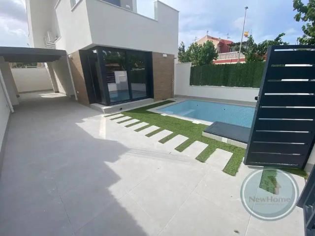Casa en Venta en Los Alcázares
