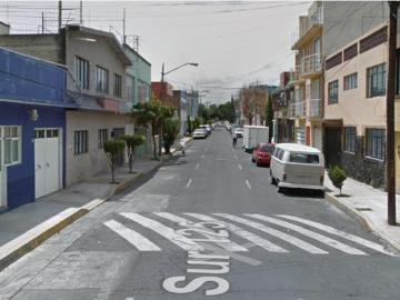 Casa en venta en Los Cipreses, Iztapalapa, Ciudad de México